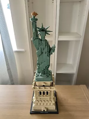 Buy LEGO ARCHITECTURE: Statue Of Liberty (21042) • 15£