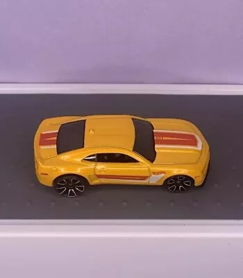 Buy Hot Wheels - Chevrolet Camaro Yellow 2012 • 0.99£