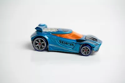 Buy Hot Wheels Accelerators Collection - Teku • 2.50£